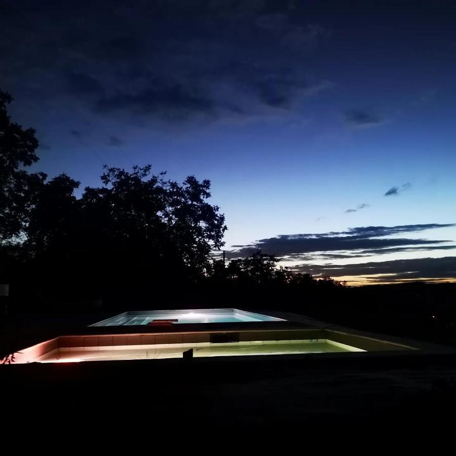 Domaine De Lascaux Bed and Breakfast Montignac-Lascaux Εξωτερικό φωτογραφία
